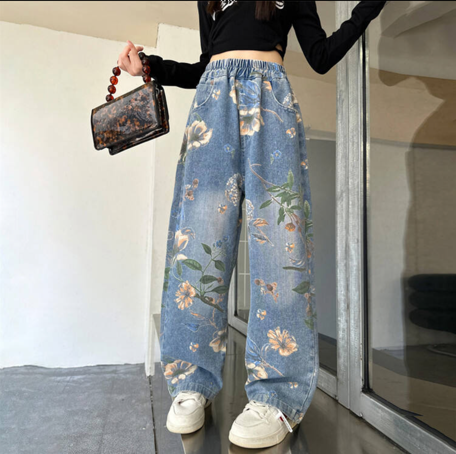 Girls Floral Print Wide-Leg Denim Jeans – Chic and Stylish